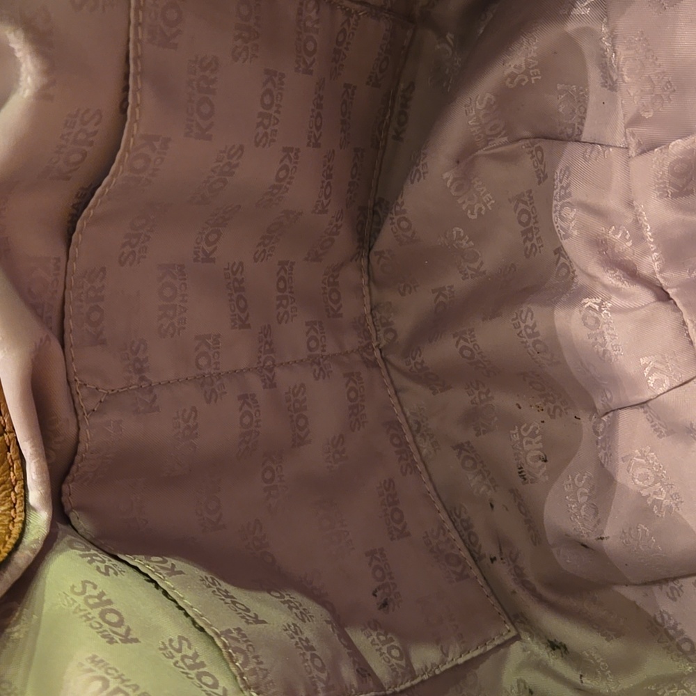 Michael Kors Brown Leather Shoulder Bag. Large Layton Boho with gold accents - Picture 4 of 6
